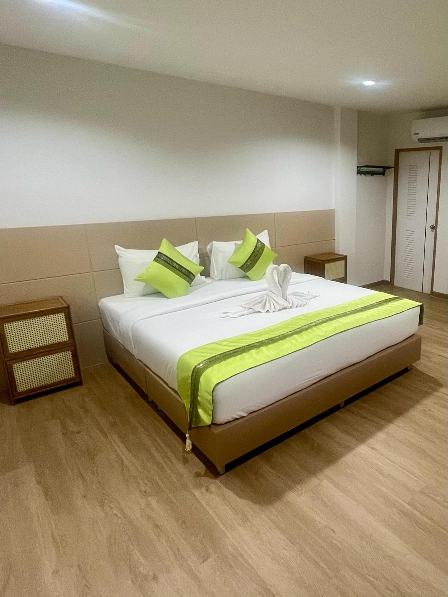28 Boutique Hotel Patong Εξωτερικό φωτογραφία
